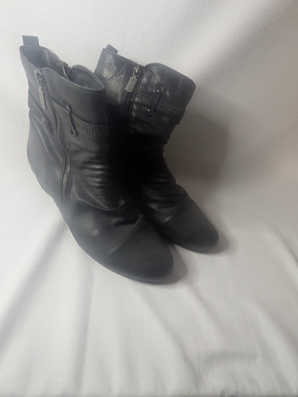 💰💰Blondo Sz 11 Women's Black Ankle Boots - Sleek Zip Detail